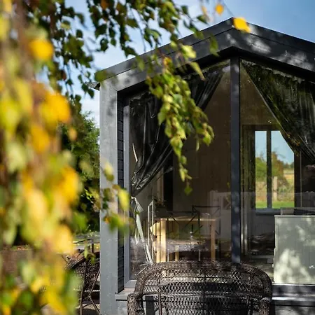Holiday home Charmante La Petite Maison